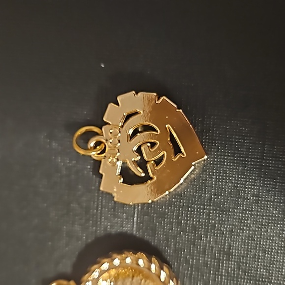 Winner's Choice - 1 !! Authentic Luxury zipper pull charms /pendant charms - Picture 5 of 9